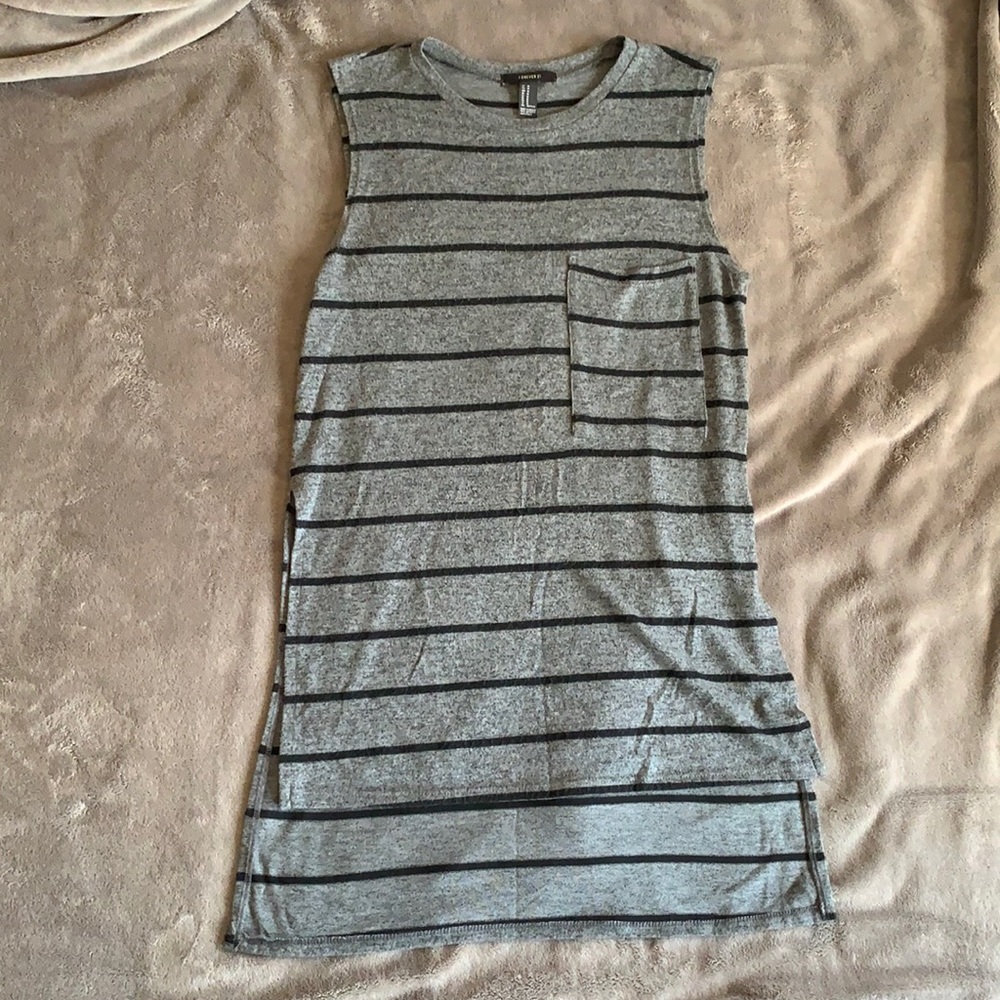 H&M Gray Striped Sleeveless High Low Tunic Size M